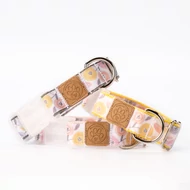 Közepes méretű nyakörvek