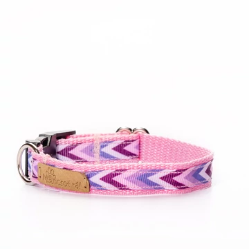 Chevron mintás pink nyakörv